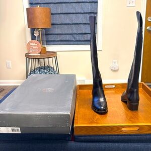 Vince Camuto all black leather boots